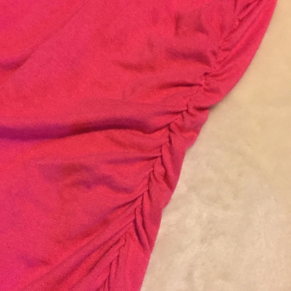 POOF🔥Sleveless bright pink top - Picture 3 of 8